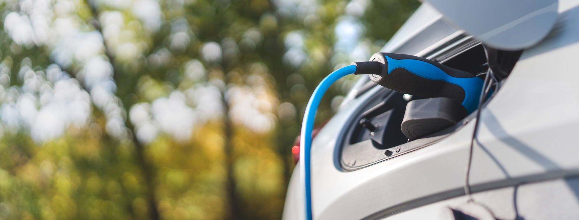 A mineração é essencial na fabricação de baterias para carros elétricos