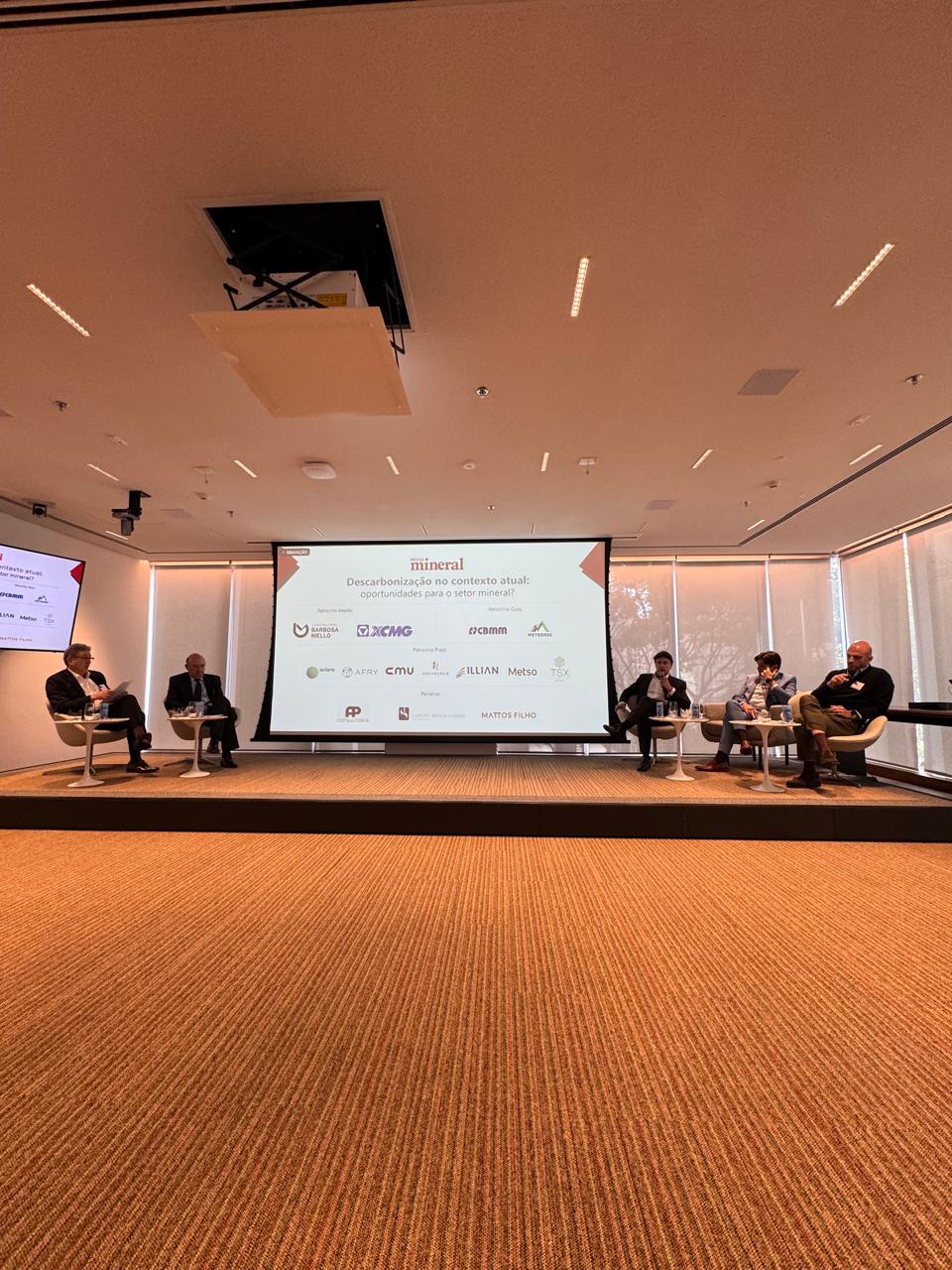 Transição energética é tema de painel em evento sobre descarbonização do setor mineral